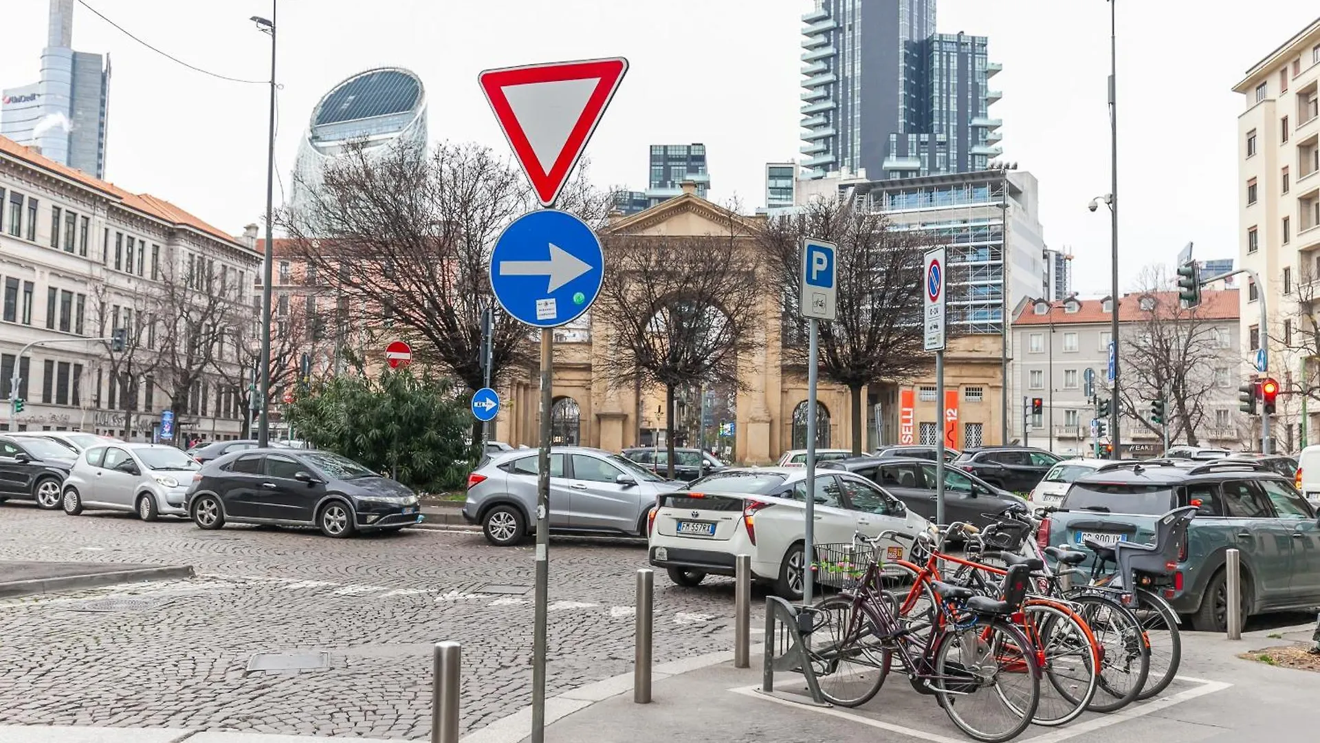 Stile E Comodita Nel Vivace Centro Di Milano Apartment