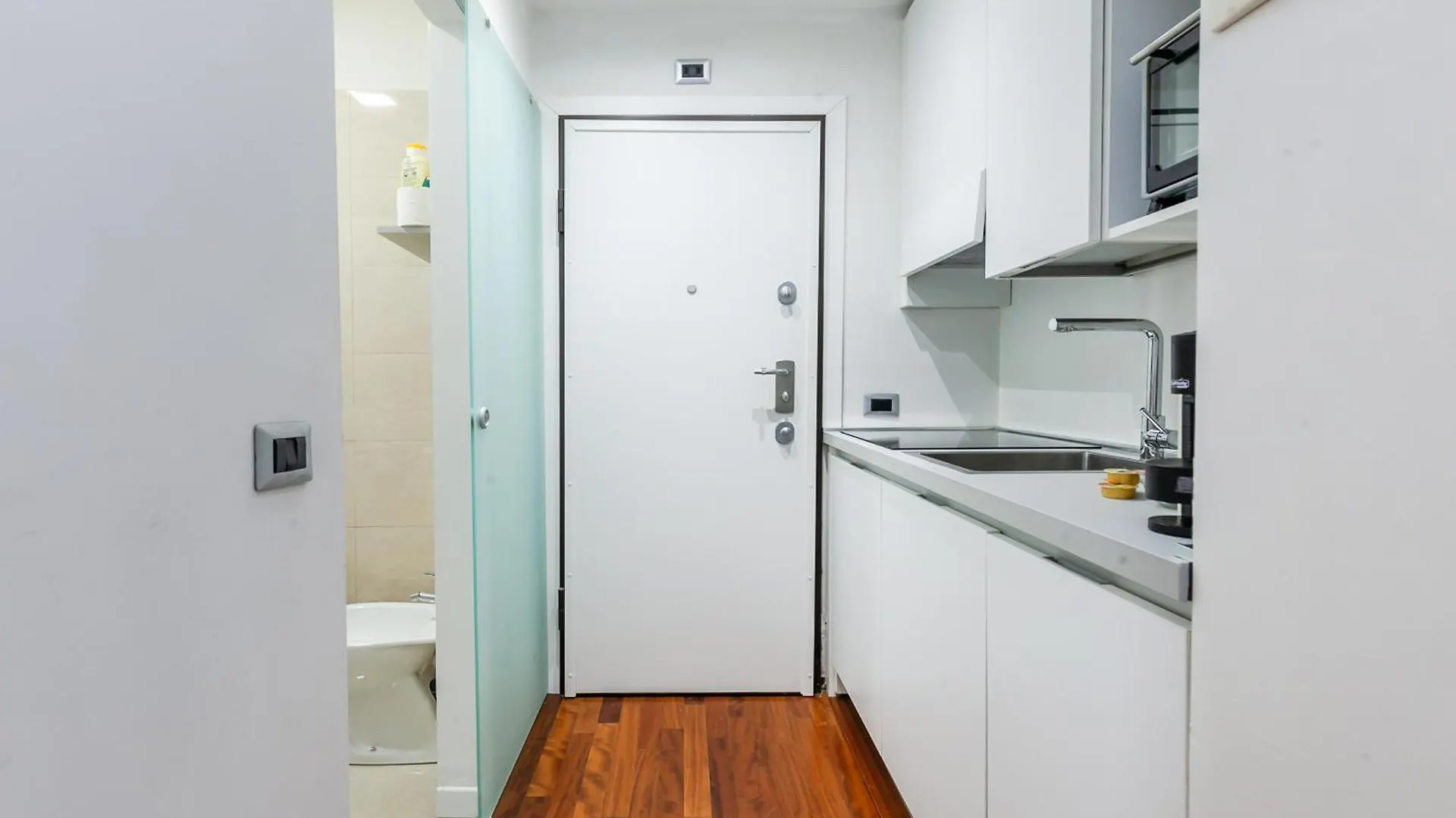 Apartment Stile E Comodita Nel Vivace Centro Di Milano Italy