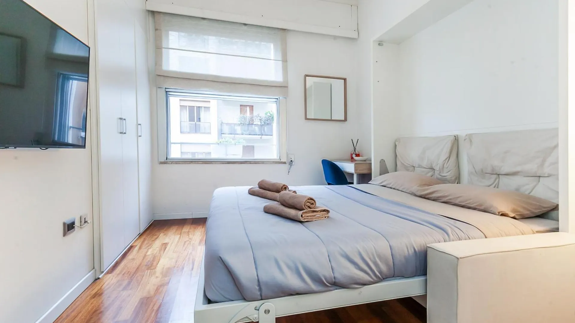 Stile E Comodita Nel Vivace Centro Di Milano Apartment