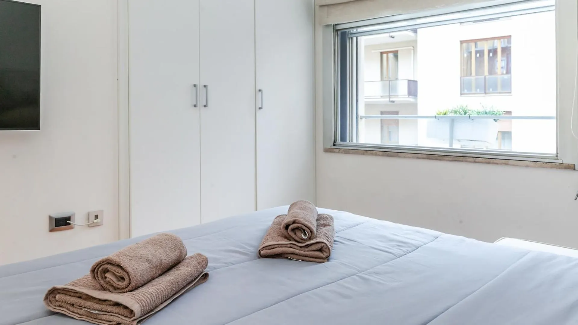 Lejlighed Stile E Comodita Nel Vivace Centro Di Milano